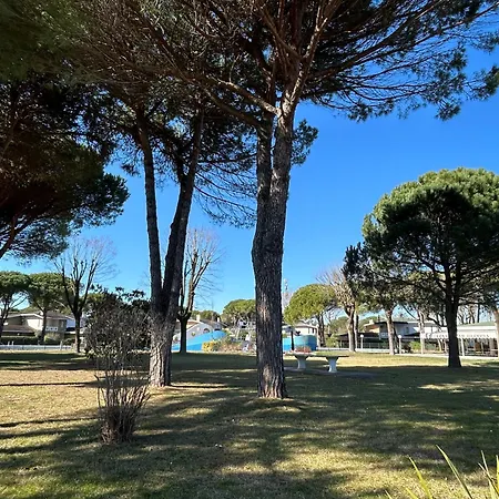 Villaggio Olimpia 아파트 *